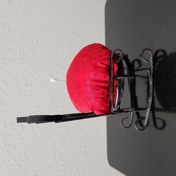 Vintage Mini Metal Rocking Chair Pin Cushion - Picture 2 of 4